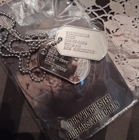 Culturefly's Supernatural subscription box - Picture 8 of 10